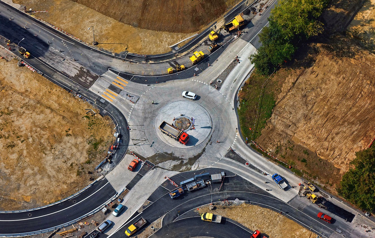 龍巖現代化交通網絡規(guī)劃，高速公路建設助力區(qū)域經濟發(fā)展