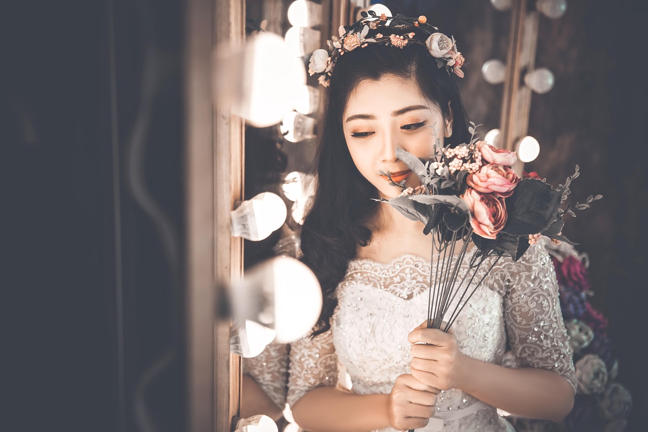 迪奧最新眼影引領(lǐng)時尚風(fēng)潮，魅力眼神盡在掌握